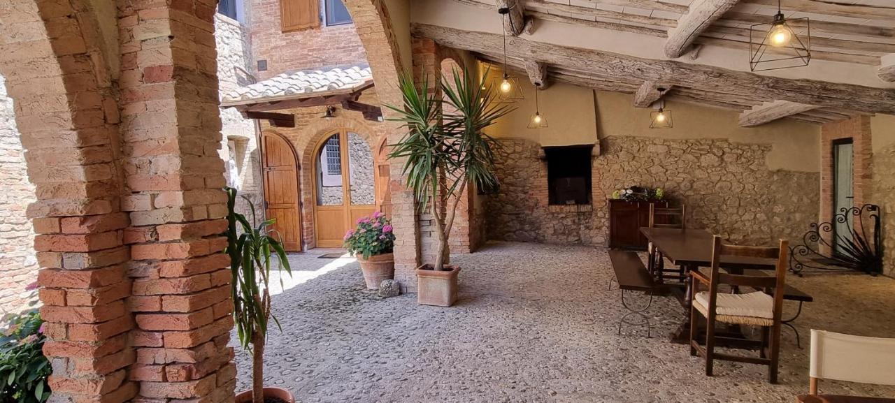 Vila Casanova Di Campriano Lupompesi Exteriér fotografie