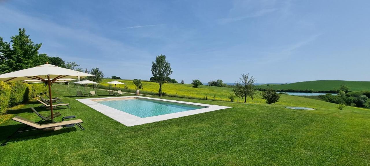 Vila Casanova Di Campriano Lupompesi Exteriér fotografie