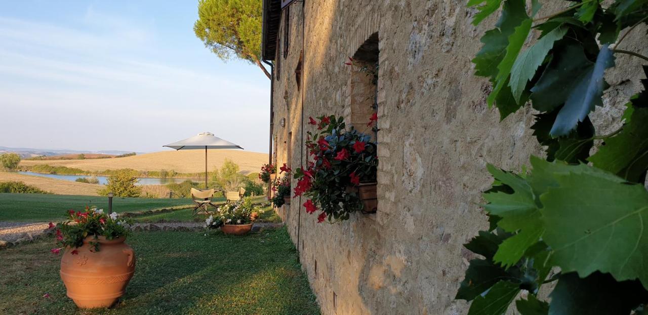 Vila Casanova Di Campriano Lupompesi Exteriér fotografie